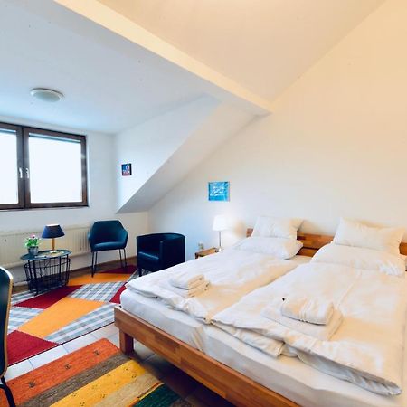 Charming Attic Apartment Near Messe Wien And Center ภายนอก รูปภาพ