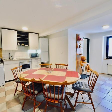 Charming Attic Apartment Near Messe Wien And Center ภายนอก รูปภาพ