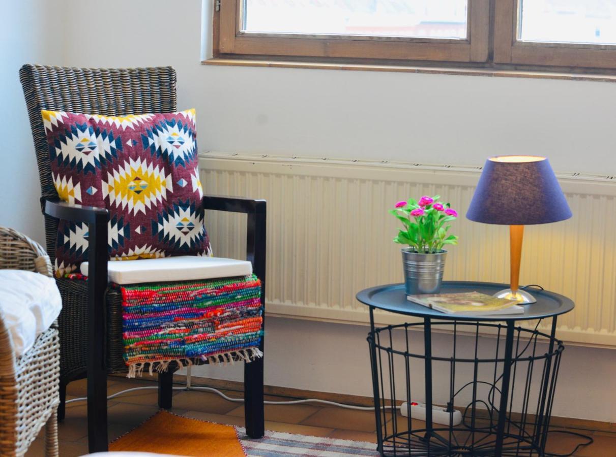 Charming Attic Apartment Near Messe Wien And Center ภายนอก รูปภาพ