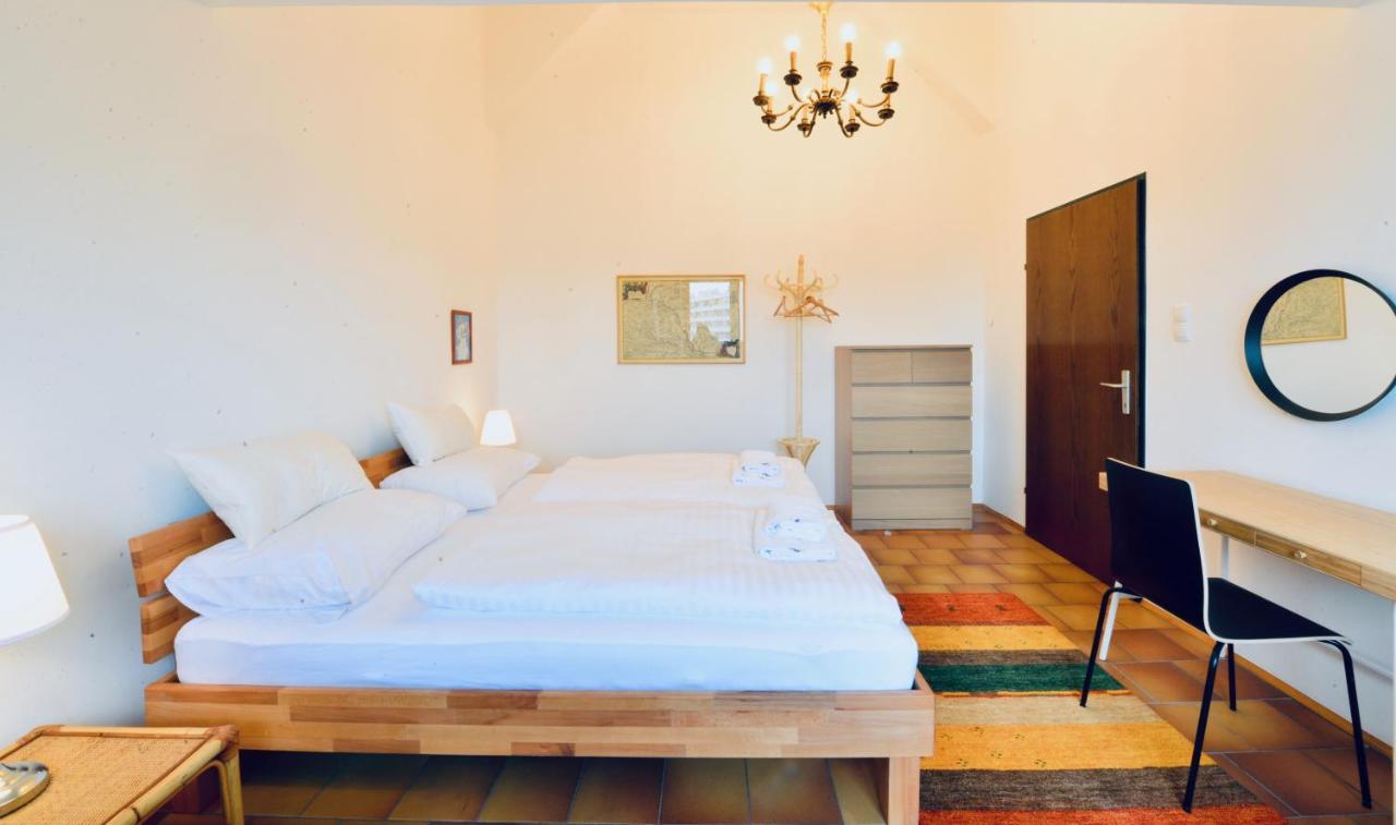 Charming Attic Apartment Near Messe Wien And Center ภายนอก รูปภาพ